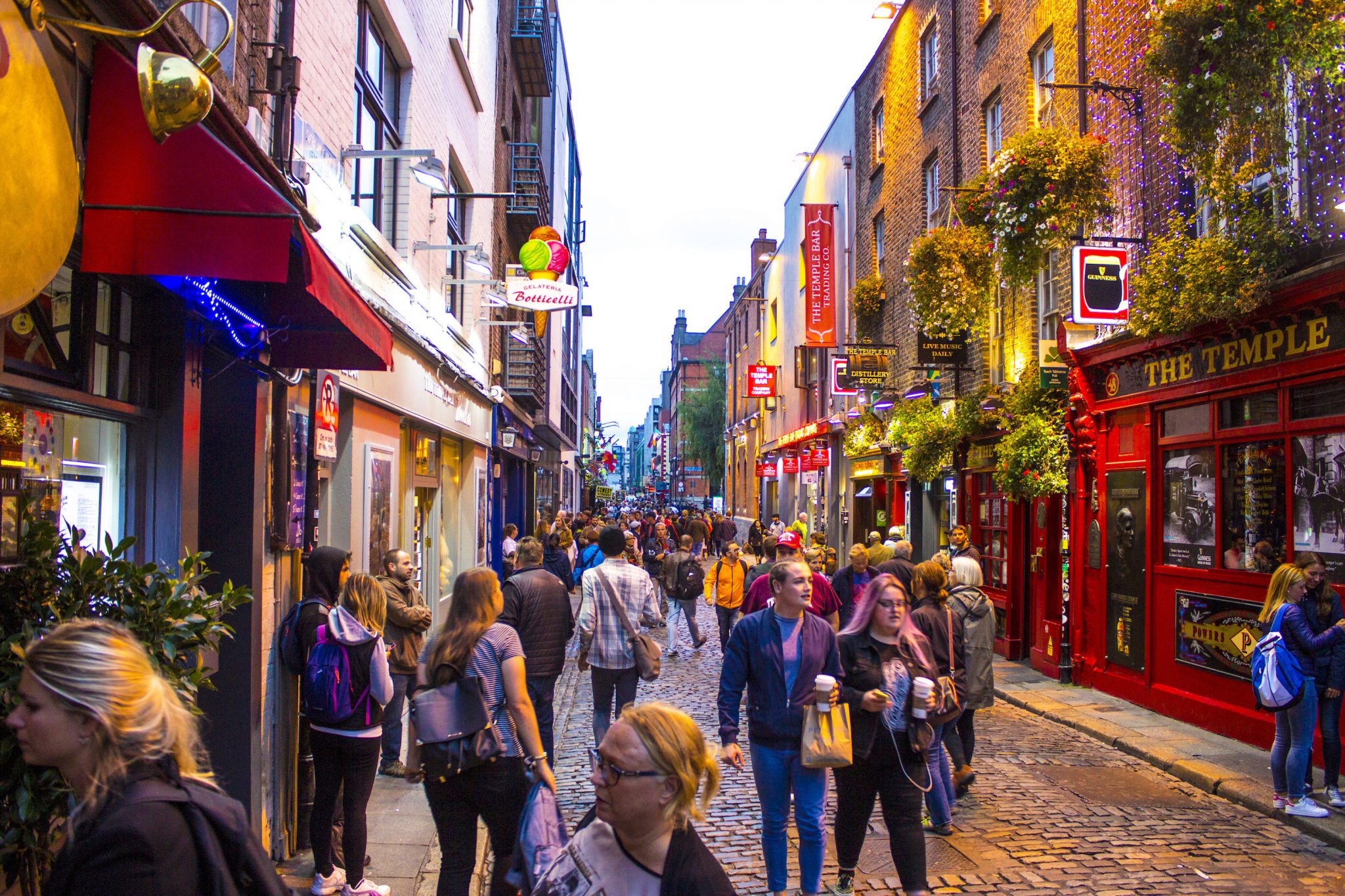 The Temple Bar Company Dublin Gcdn About The Temple Bar